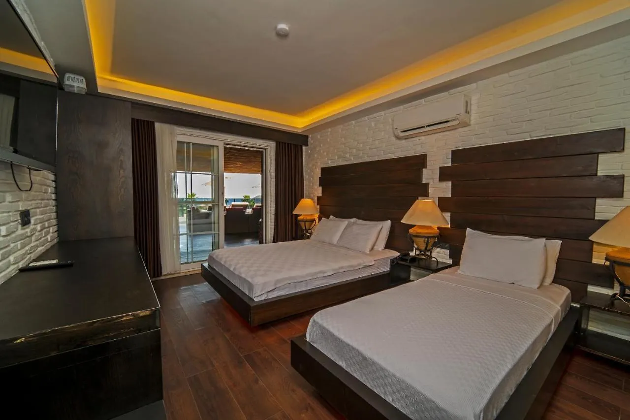 Manaspark Deluxe Hotel Ölüdeniz 4*,