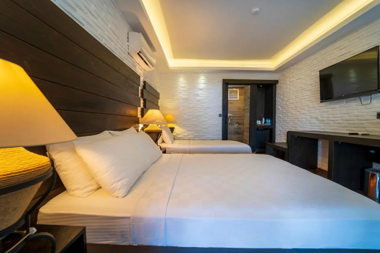 Manaspark Deluxe Hotel Ölüdeniz 4*,